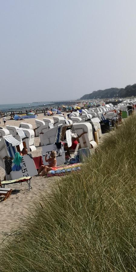 Zentrale Und Strandnahe Ferienwohnung In Kuehlungsborn Ost Buitenkant foto